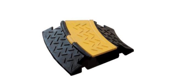Angle 30° caoutchouc 245x45mm /2ch.(25x30mm) 3 tonnes par roue