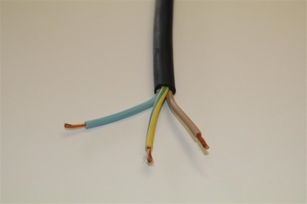 Ctmb / N 3 G 2.5 Zwart (H07RN-F) op rol van 100m CPR klasse: ECA