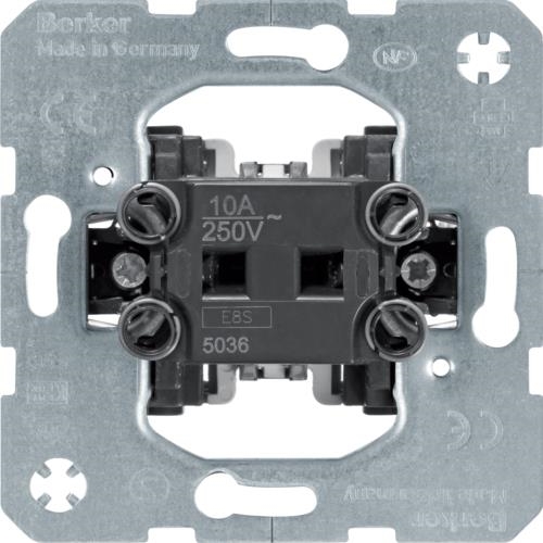 Push-button change-over contact illuminated