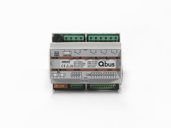Analoge stuurmodule (4 x 0 / 1 - 10V of PWM + 4 x relais)