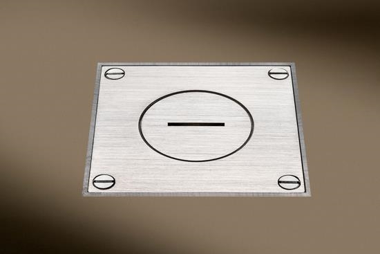 Floor socket IP64 - device not included