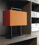Lampe de table en Bronze griffé