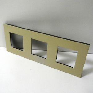Afdekplaat drievoudig horizontaal 71mm centerafstand White